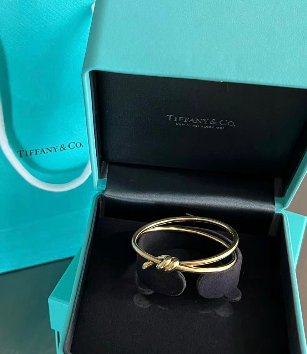 Tiffany & Co Gold Knot Bracelet